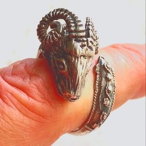 Vintage Sterling Ram Head Ring